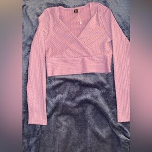 Lavender long sleeve crop top
